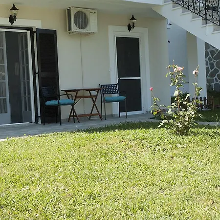 Alonia Spileo Apartment Mesongi